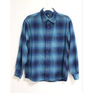 Uniqlo Men’s Size Medium Navy Blue Plaid Flannel Button Down Long Sleeve Shirt